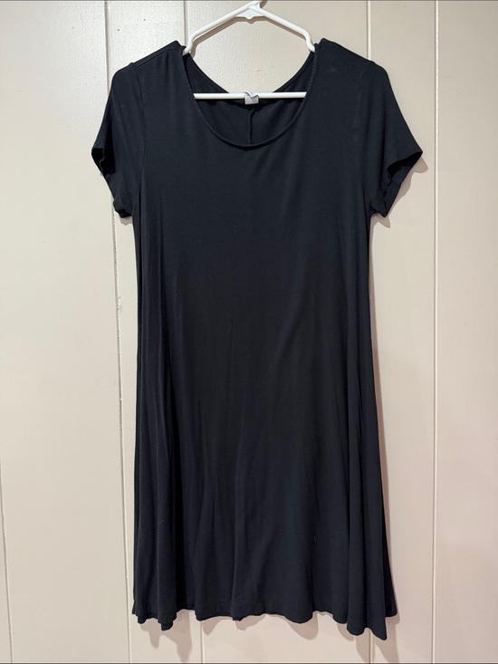 Old Navy Dresses & Skirts - Old Navy Black Short Sleeve Swing Dress